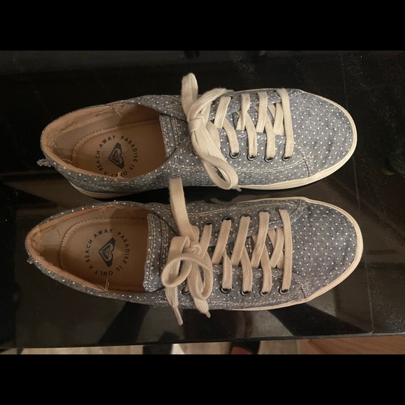 Rosy 8.5 (W) summer shoes with small polka dots.  Cute! - Picture 4 of 4